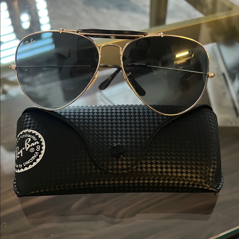 Ray-Ban Silver Aviator Sunglasses